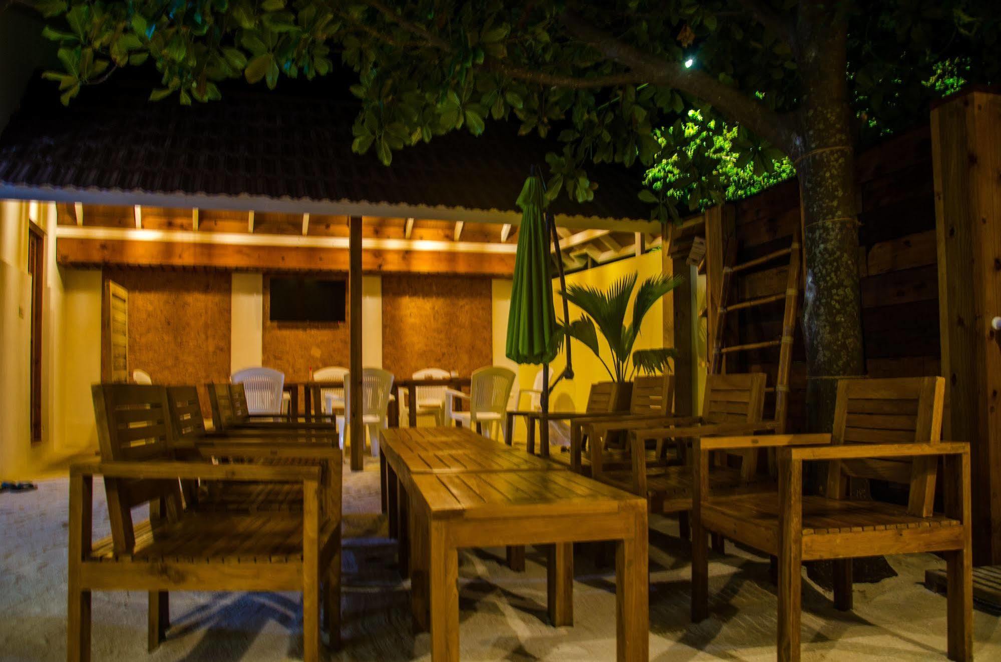 Holiday Garden Rasdhoo Exterior photo